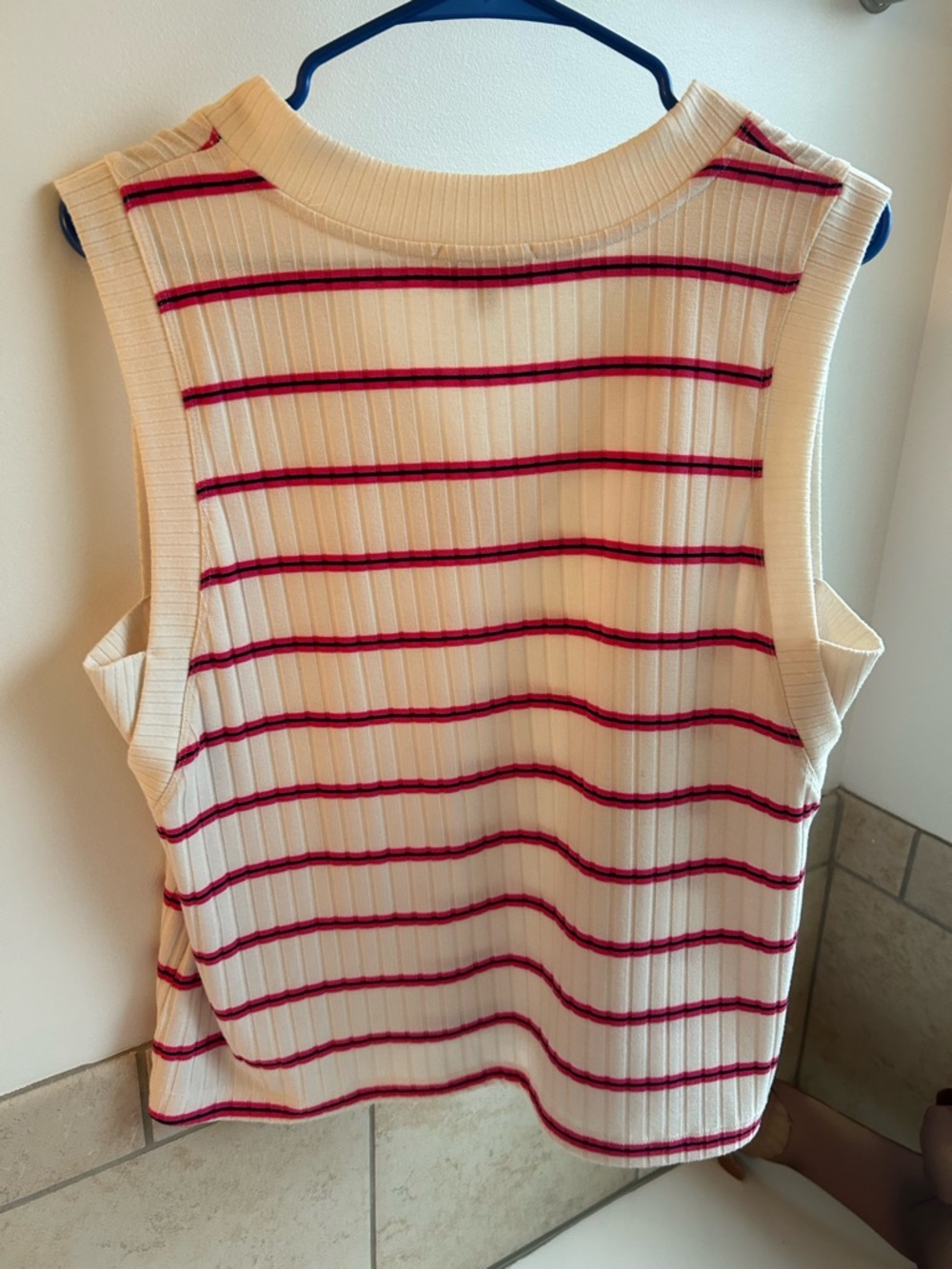Evereve Cream Tank Top with Pink Stripe Detail - Picture 4 of 4